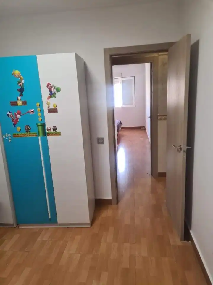 Piso en venta en Melilla con Terraza y Piscina comunitaria