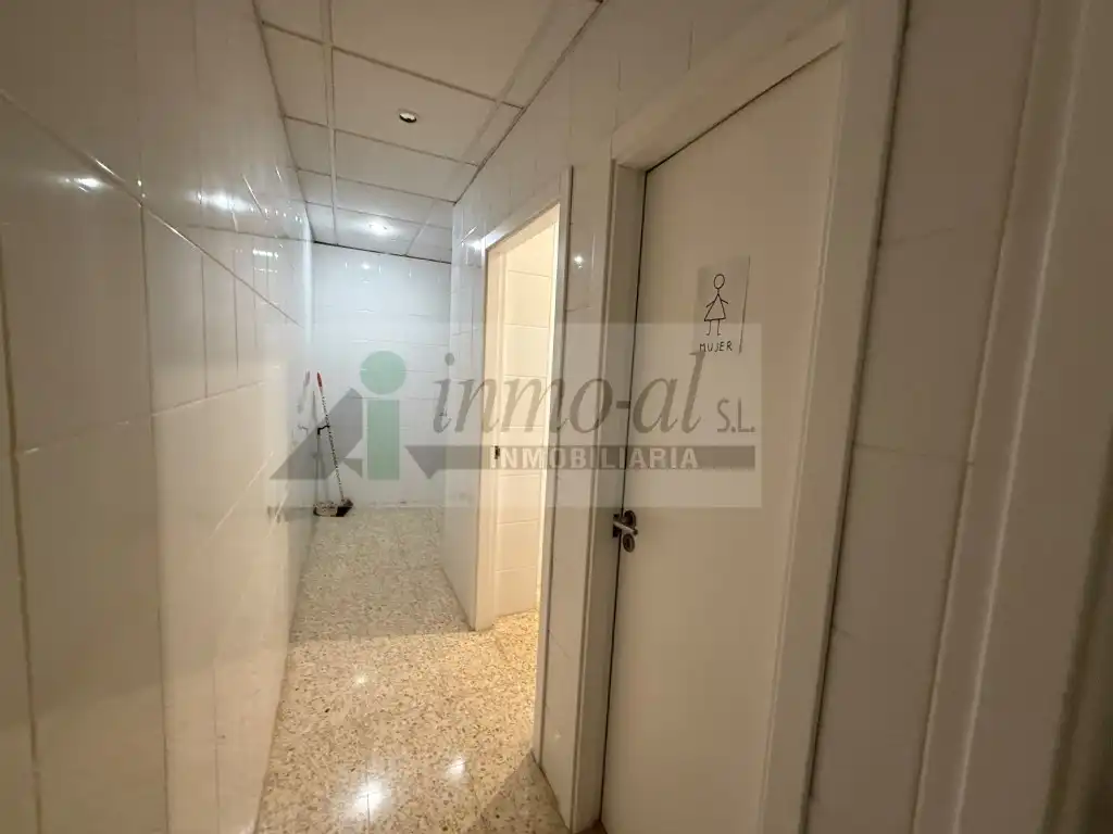 Local comercial de lloguer a Calle Benarabe 10, imagen 12