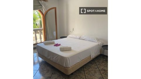 Foto 3 de Habitación en Zona Pueblo, Calpe / Calp