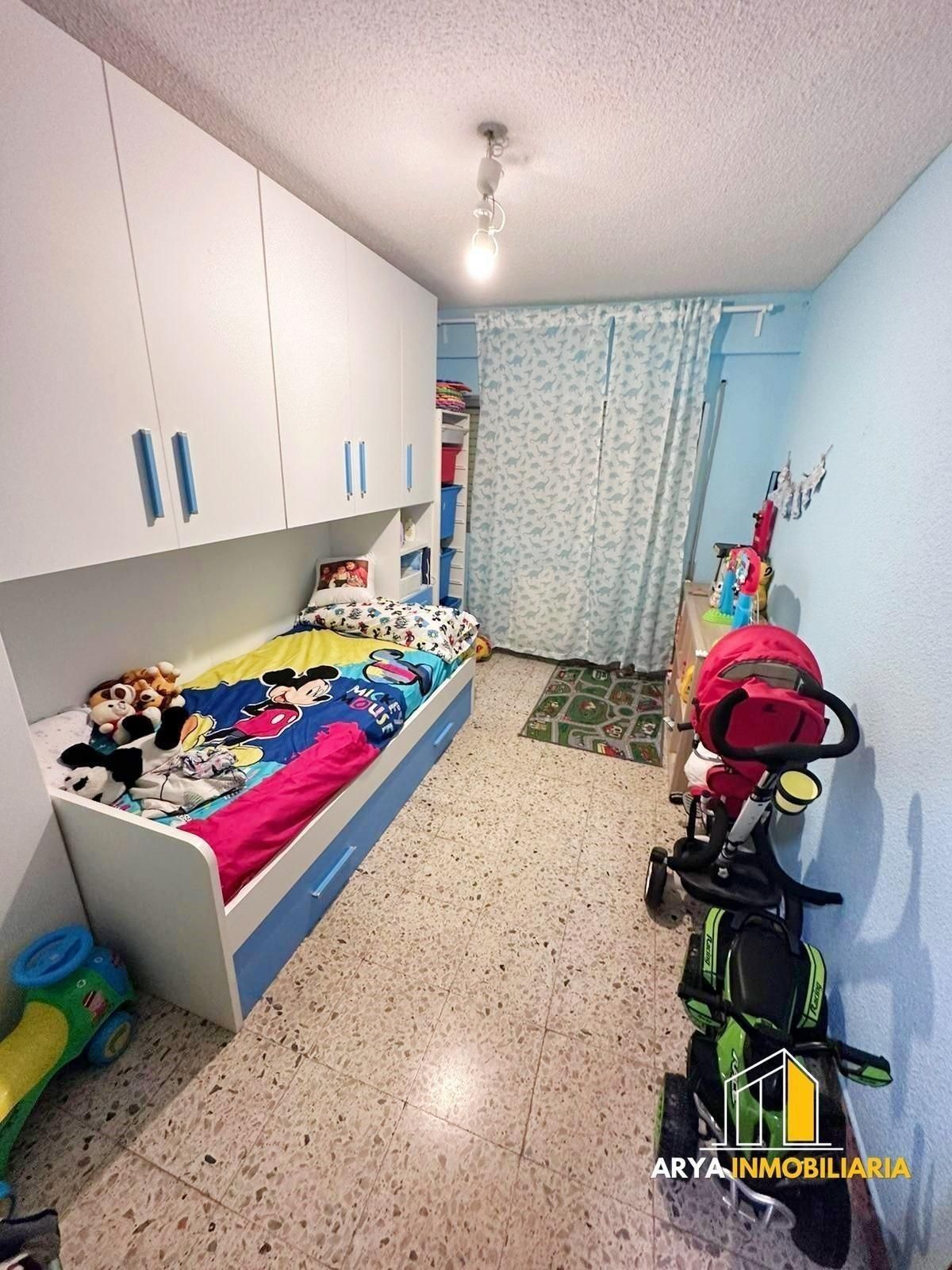 Dormitori de Pis en venda en Torrejón de Ardoz amb Calefacció, Terrassa i Balcó