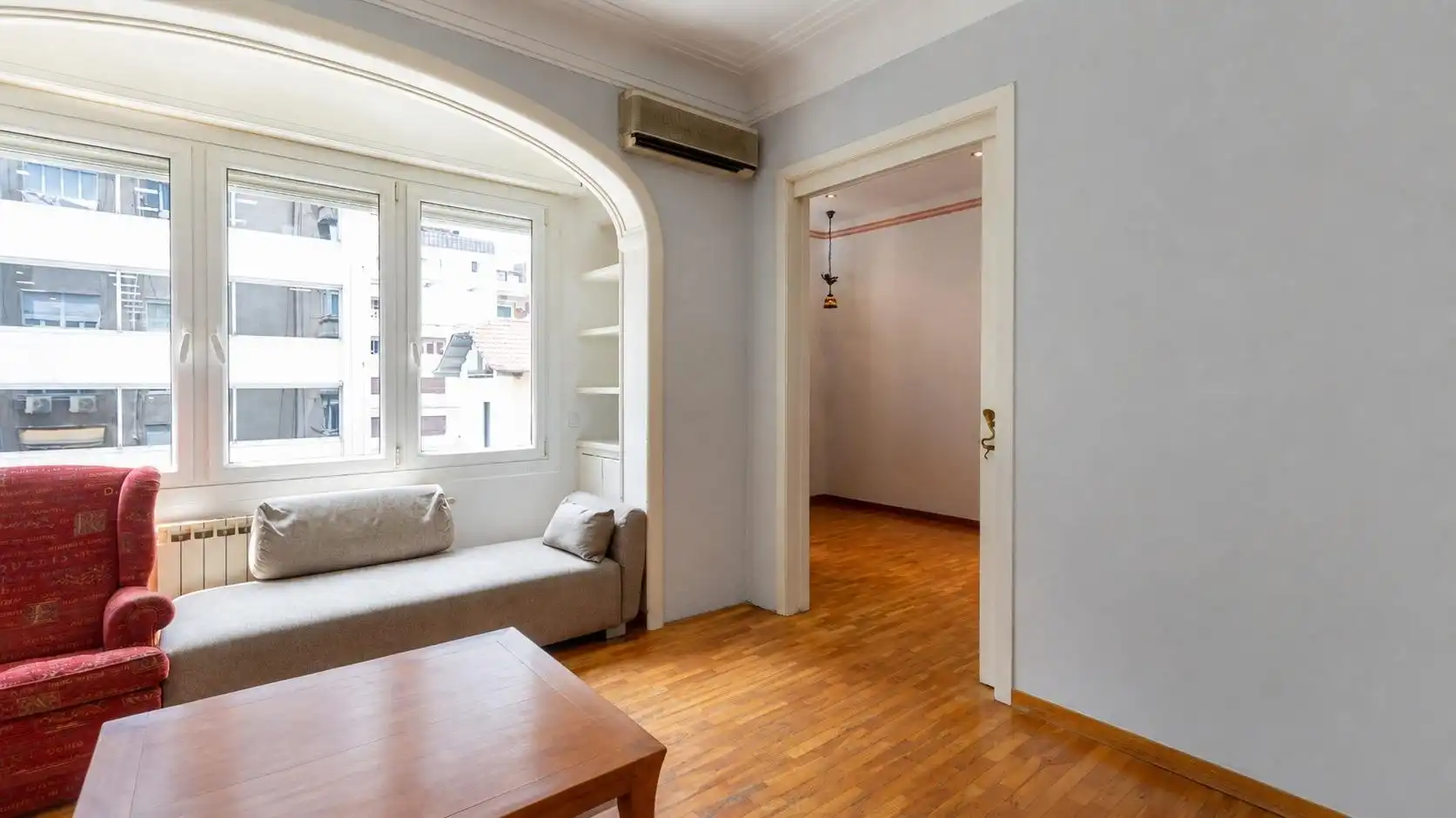 Appartamento con terrazza in vendita a Carrer TRAVESSERA DE GRACIA, imagen 2