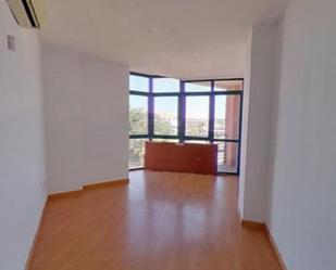 Bedroom of Flat for sale in  Madrid Capital