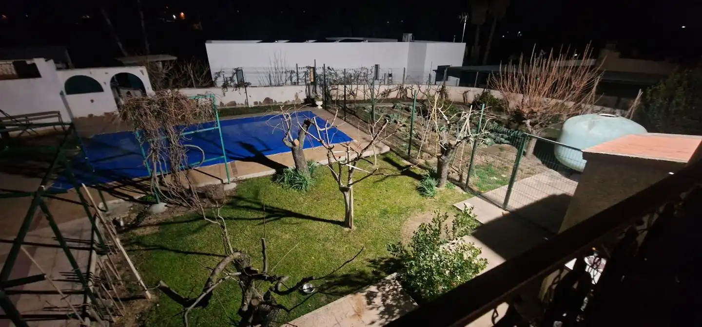 Piscina de Casa o xalet en venda en Cadrete amb Aire condicionat, Calefacció i Jardí privat
