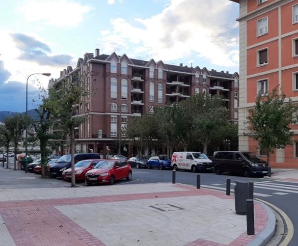 Vista exterior de Traster en venda en Bilbao 