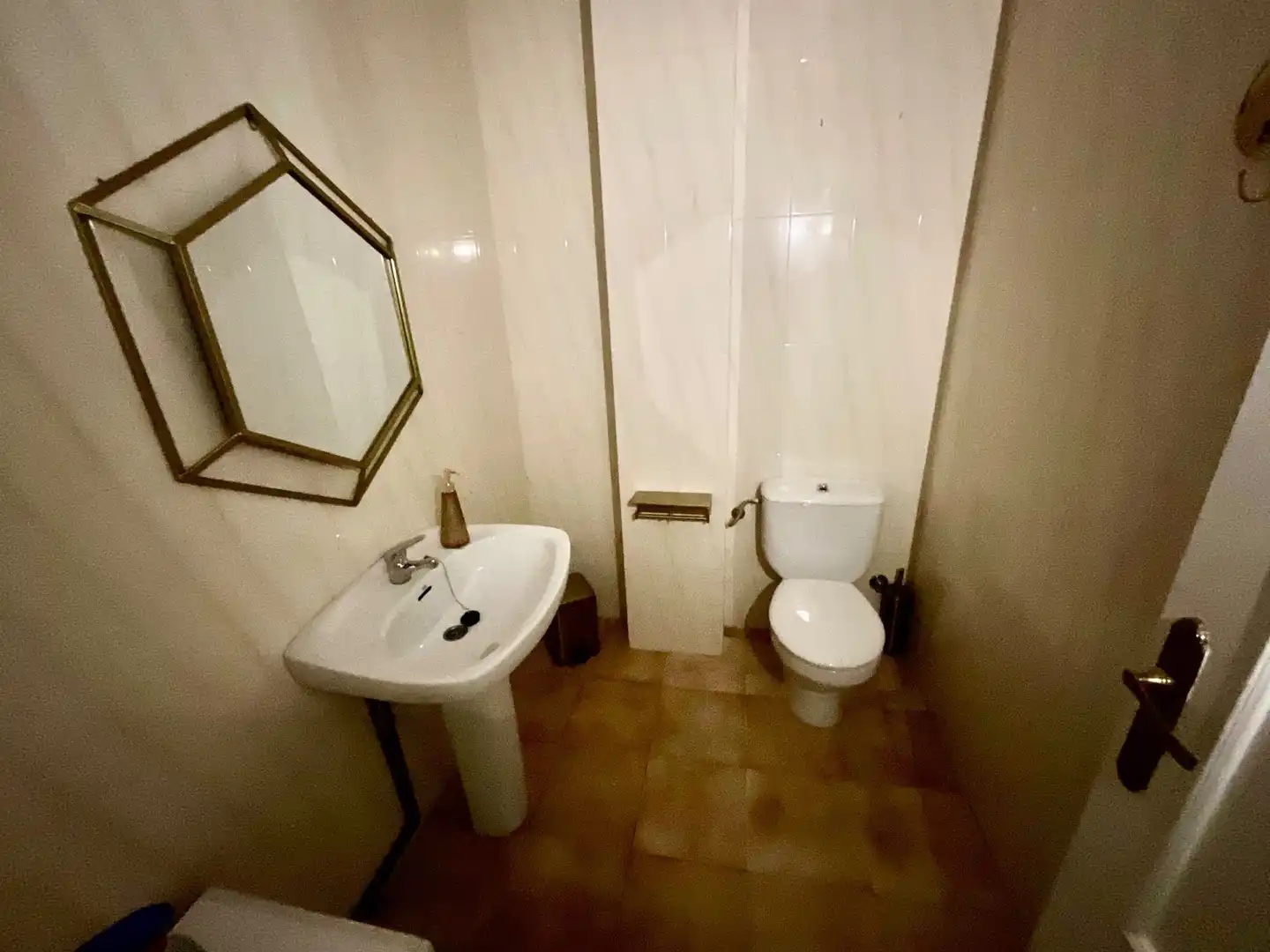 Badezimmer von Geschaftsraum zur Miete in Antequera