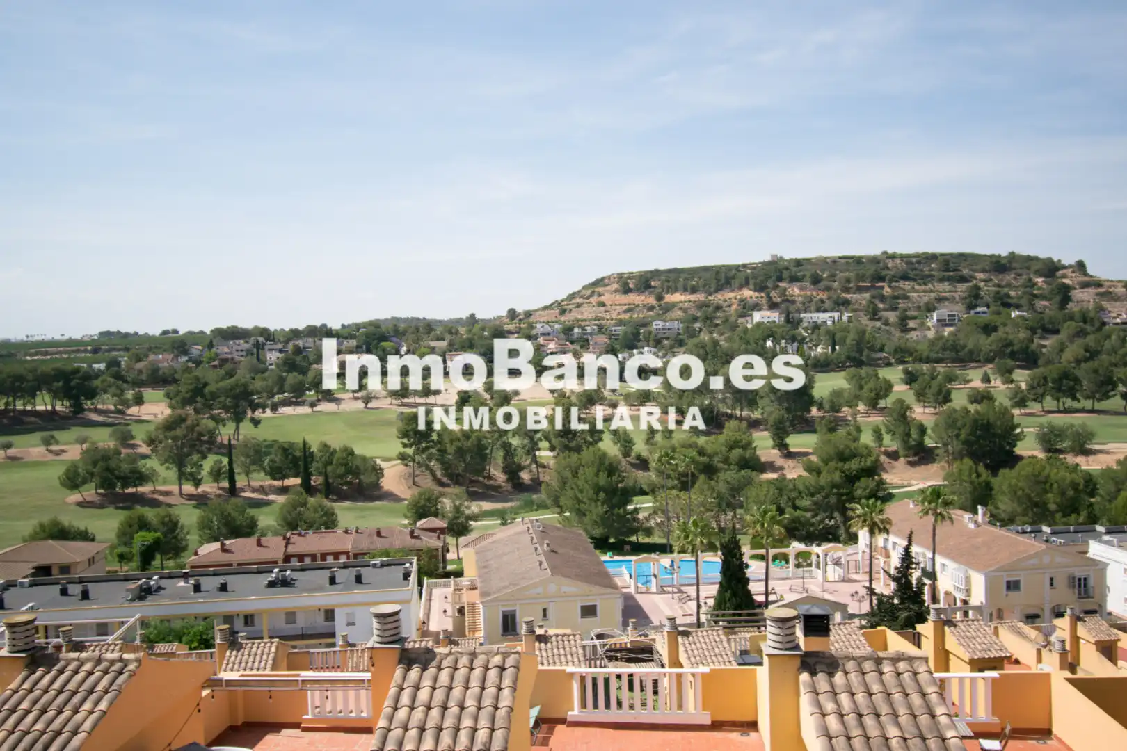 Casa adosada de alquiler en Chiva con Aire acondicionado, Jardín privado y Terraza