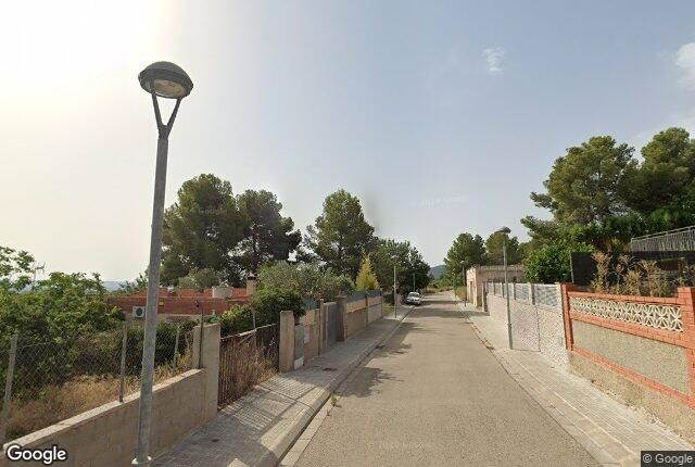 Vista exterior de Casa adosada en venda en La Bisbal del Penedès