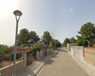 Vista exterior de Casa adosada en venda en La Bisbal del Penedès