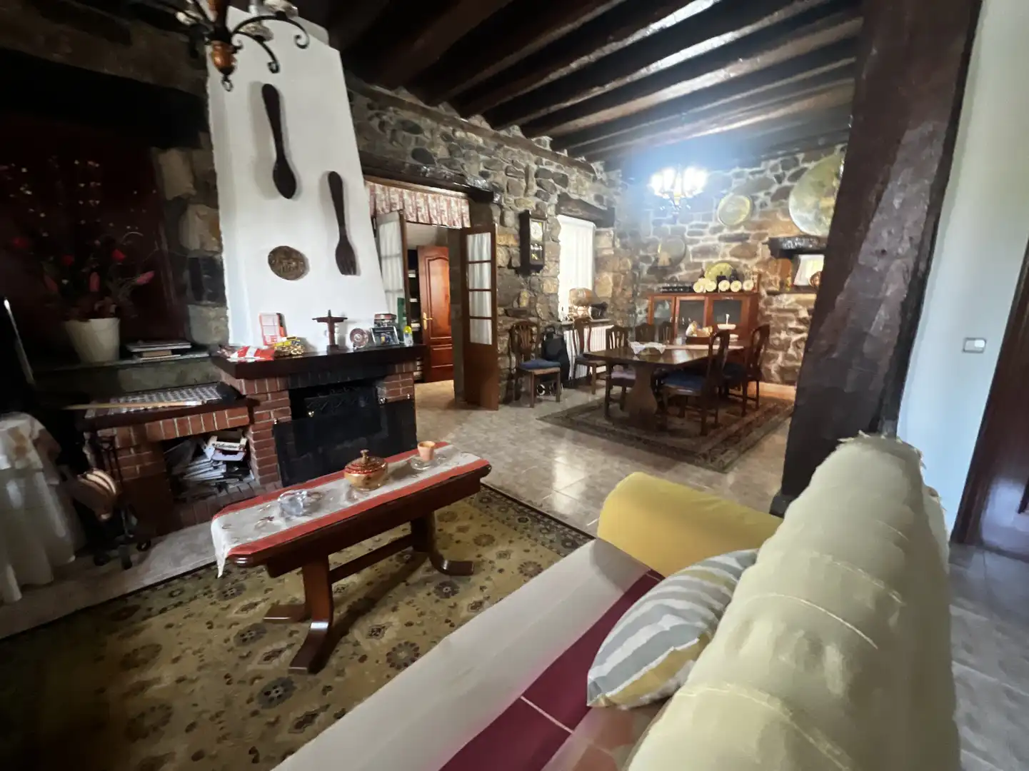 Sala d'estar de Casa adosada en venda en Liérganes amb Calefacció, Parquet i Terrassa