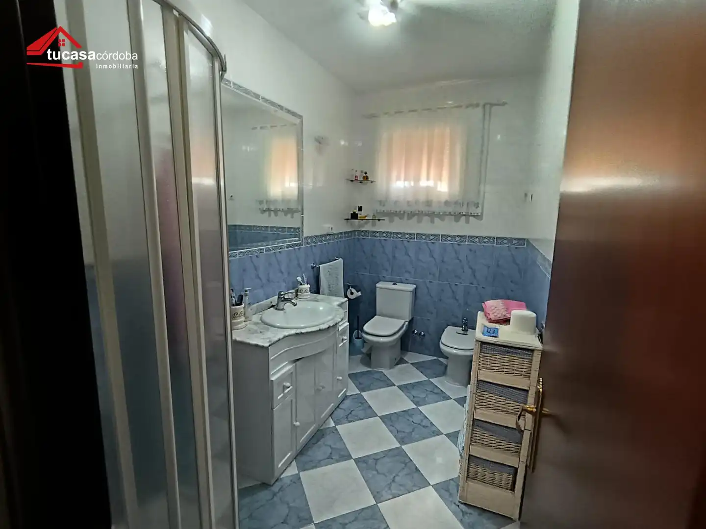 Baño de Casa o chalet en venta en Guadalcázar con Aire acondicionado, Terraza y Trastero