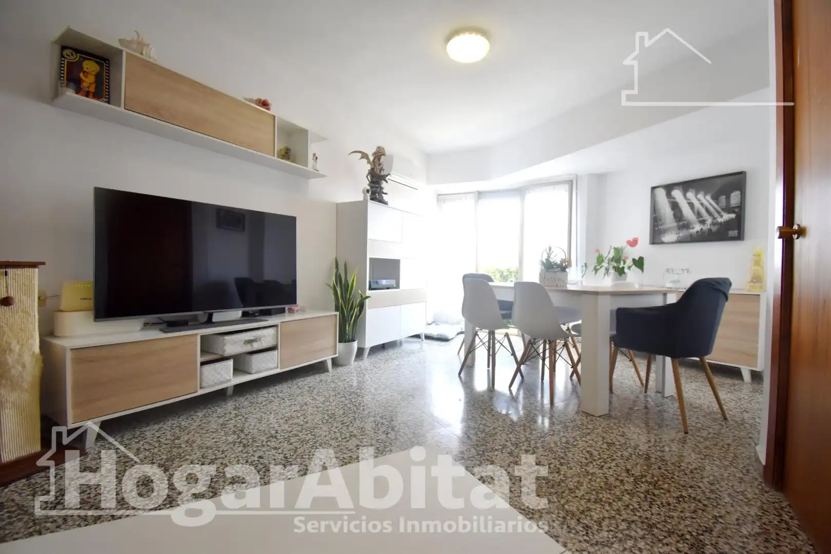 Sala de estar de Piso en venta en Castellón de la Plana / Castelló de la Plana con Aire acondicionado, Calefacción y Amueblado