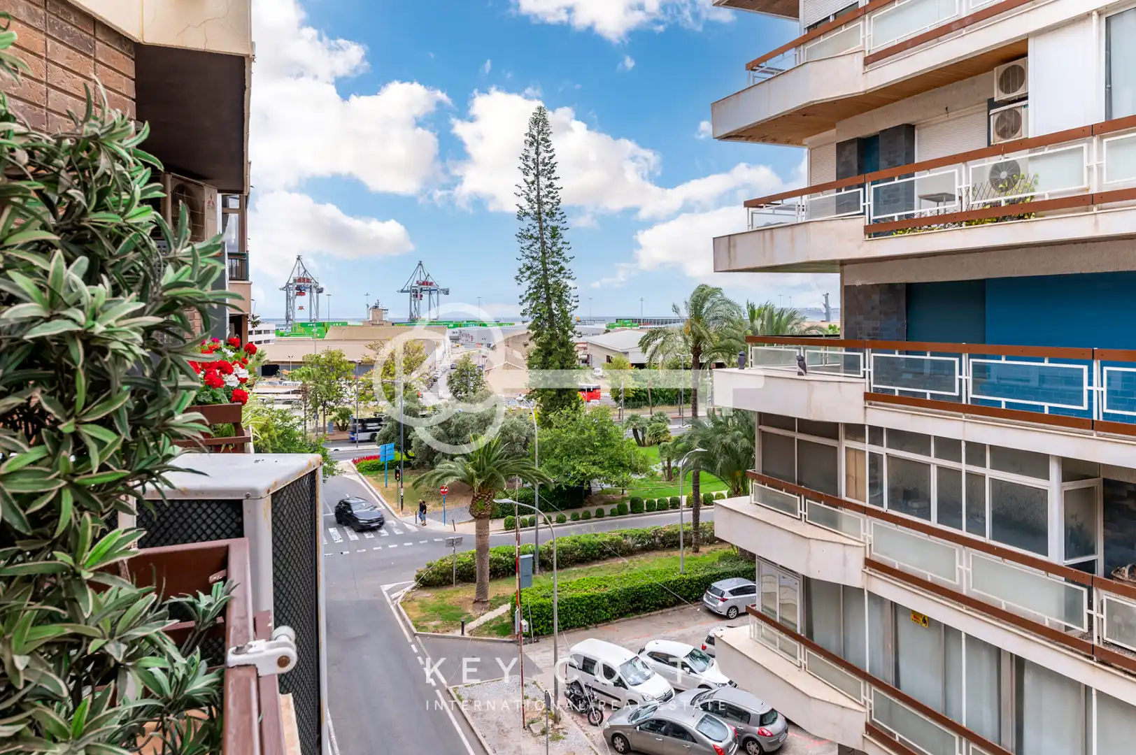 Außenansicht von Wohnung zum Verkauf in Alicante / Alacant mit Klimaanlage, Ofen und Waschmaschine