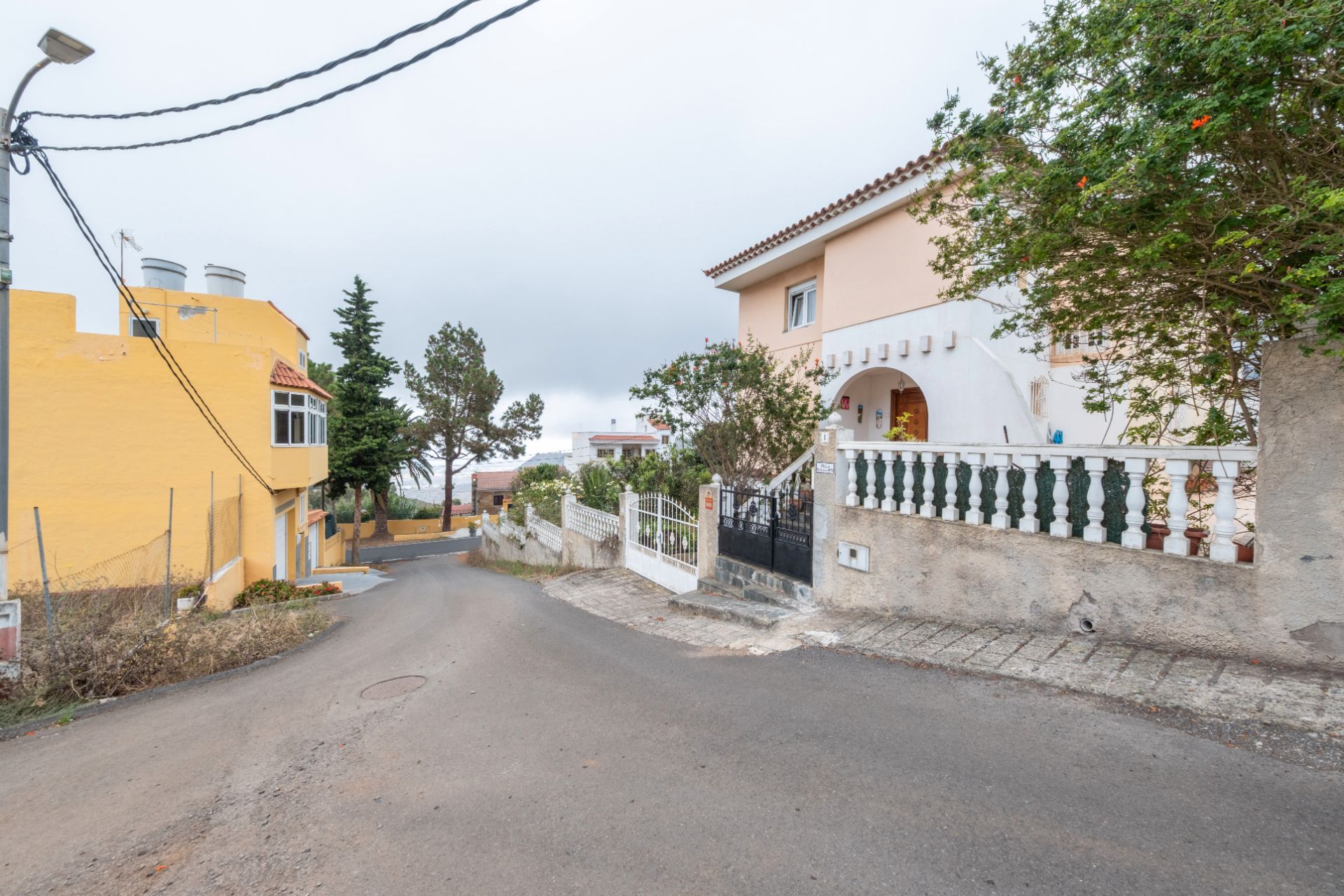 Exterior view of House or chalet for sale in Arucas  with Private garden, Terrace and Swimming Pool