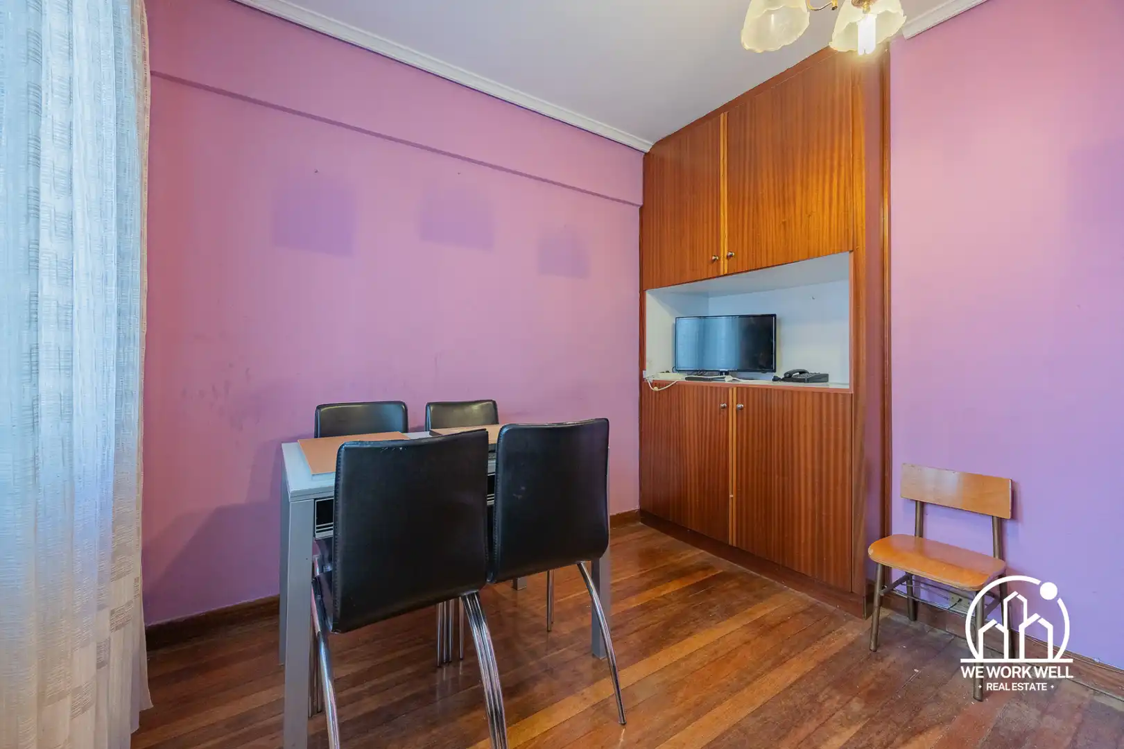 Comedor de Piso en venta en Bilbao  con Calefacción, Amueblado y Horno
