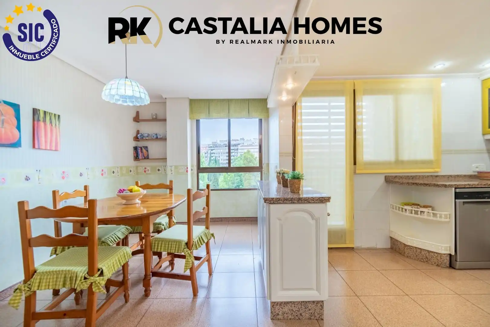 Cuina de Pis en venda en Castellón de la Plana / Castelló de la Plana amb Calefacció, Terrassa i Traster