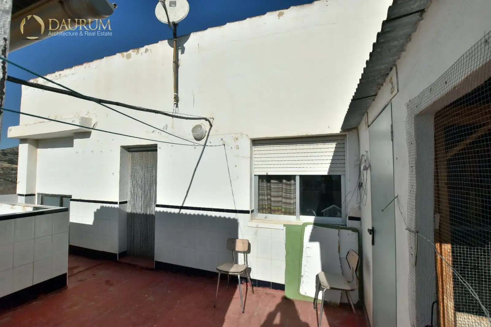 Vista exterior de Casa o chalet en venta en Elda con Calefacción
