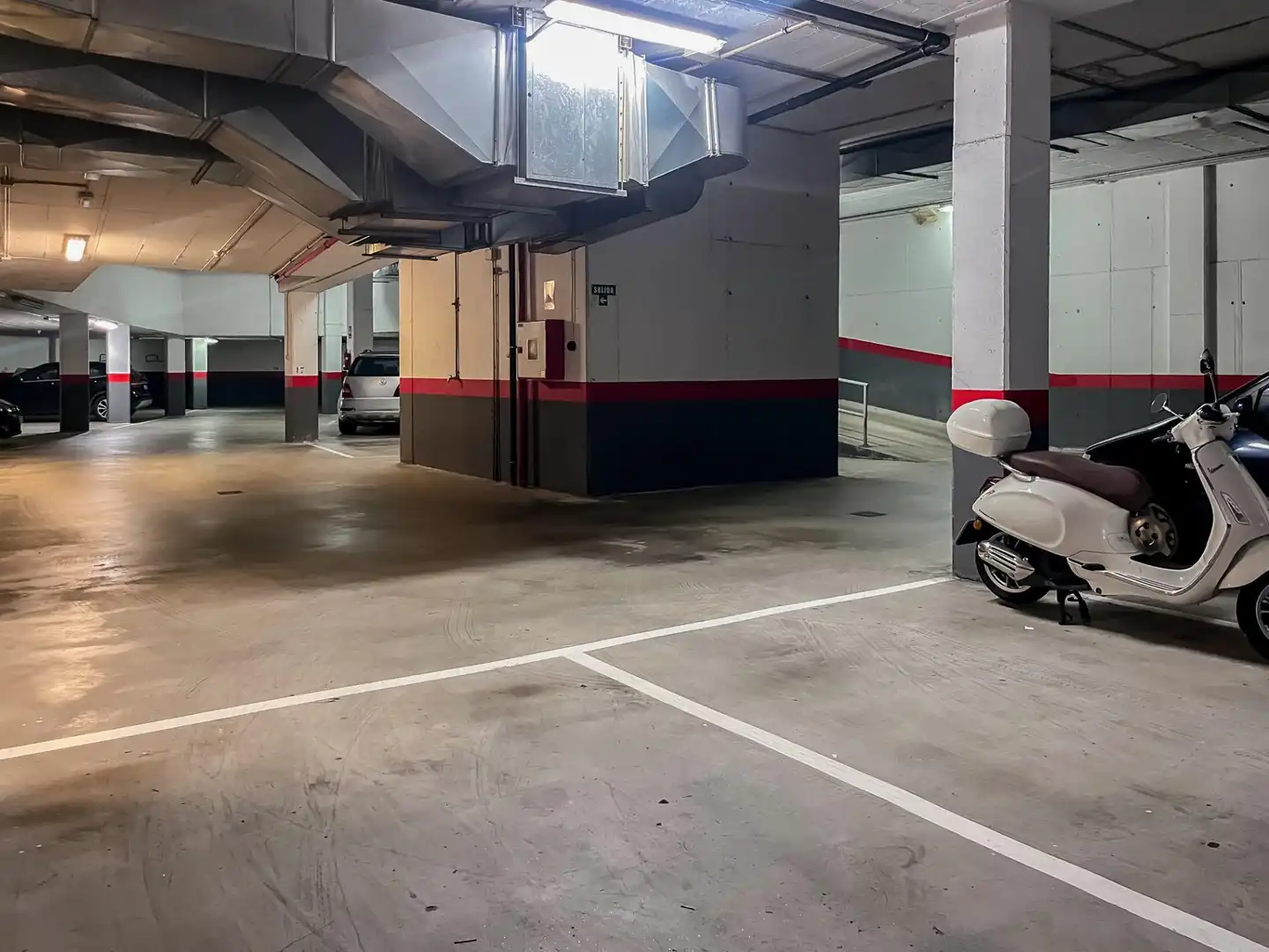 Aparcament de Àtic en venda en A Coruña Capital  amb Calefacció, Parquet i Terrassa