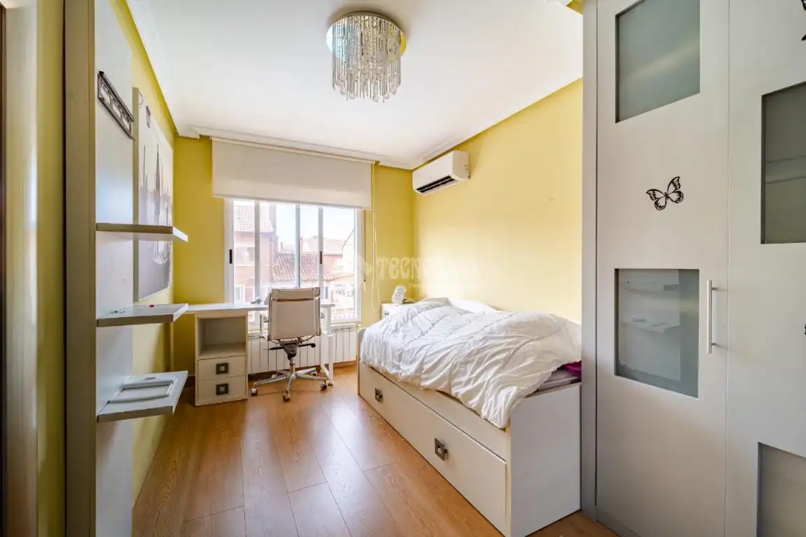 Habitación de Casa adosada en venta en Arganda del Rey con Aire acondicionado y Calefacción
