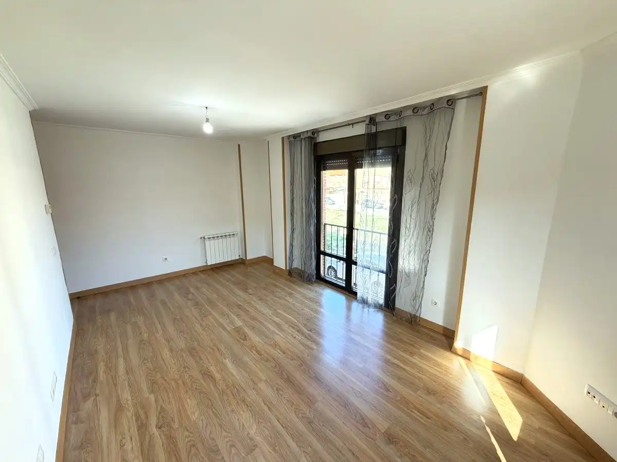Habitación de Piso en venta en Alovera con Calefacción y Balcón