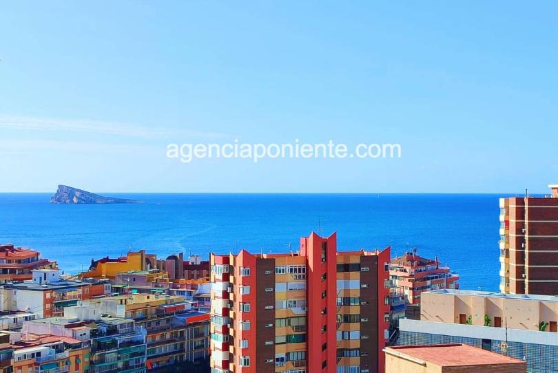 Foto 1 de Apartament de lloguer a Avenida de Venezuela, Foietes, Alicante