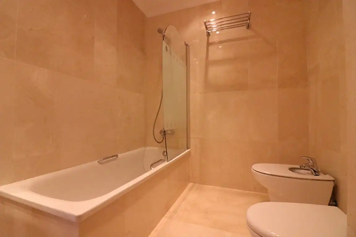 Baño de Apartamento de alquiler en Jávea / Xàbia con Aire acondicionado, Jardín privado y Terraza