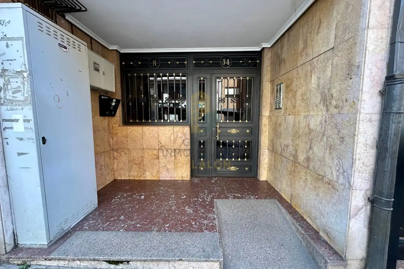 Piso en venta en Villablino con Terraza, Trastero y Amueblado