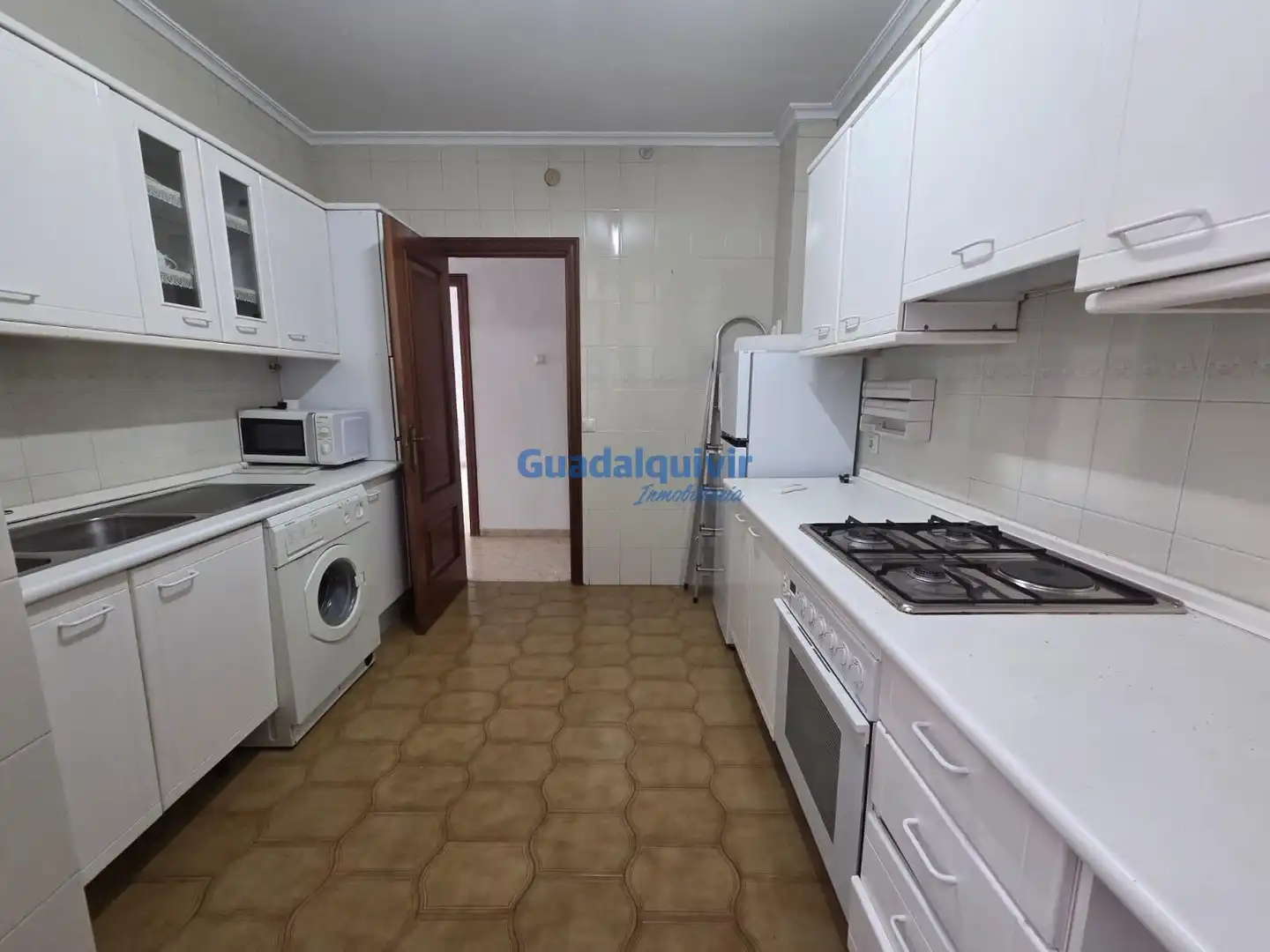 Wohnung zur Miete in EDUARDO DATO, La Buhaira