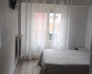 Bedroom of Flat to rent in  Zaragoza Capital  with Heating, Furnished and Oven