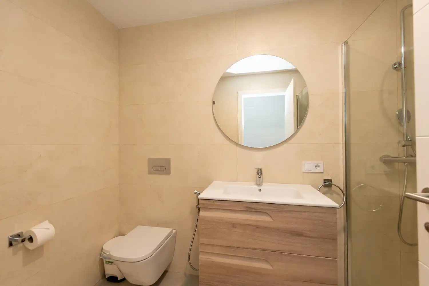 Badezimmer von Haus oder Chalet zur Miete in El Campello mit Klimaanlage, Privatgarten und Terrasse