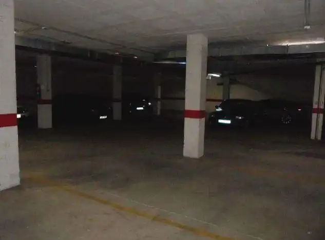 Local comercial en venda a Av de la ilustración, imagen 4