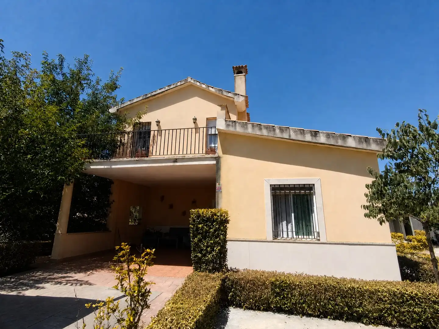Vista exterior de Casa o chalet en venta en La Carlota con Aire acondicionado, Jardín privado y Terraza
