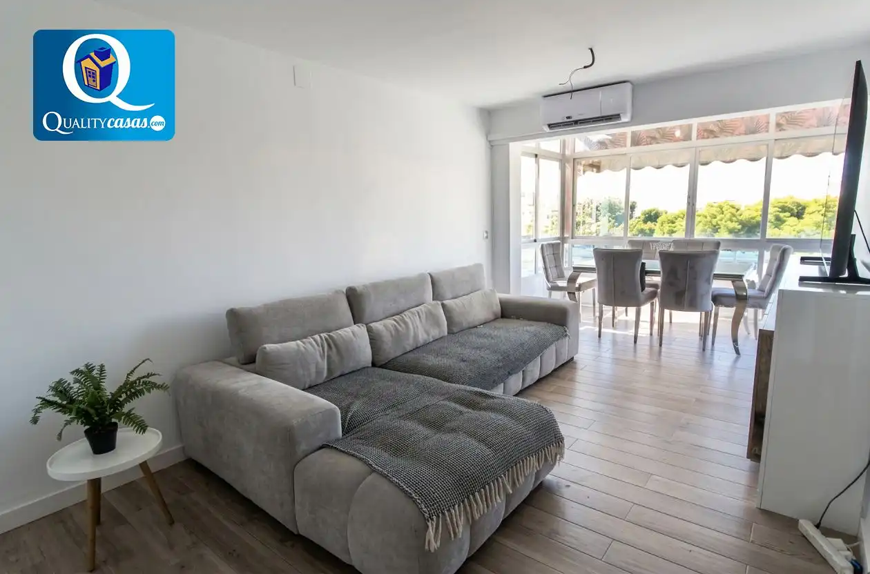 Apartament amb terrassa en venda a Norte