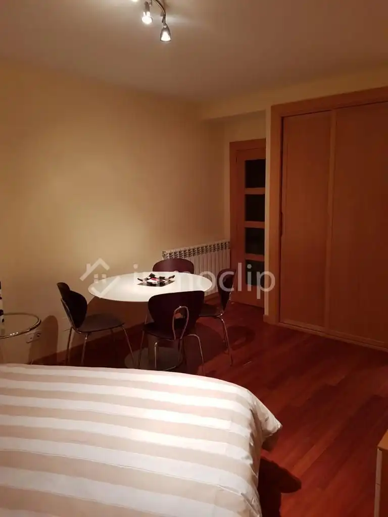 Dining room of Study for rent in Salamanca  with Heating and Furnished