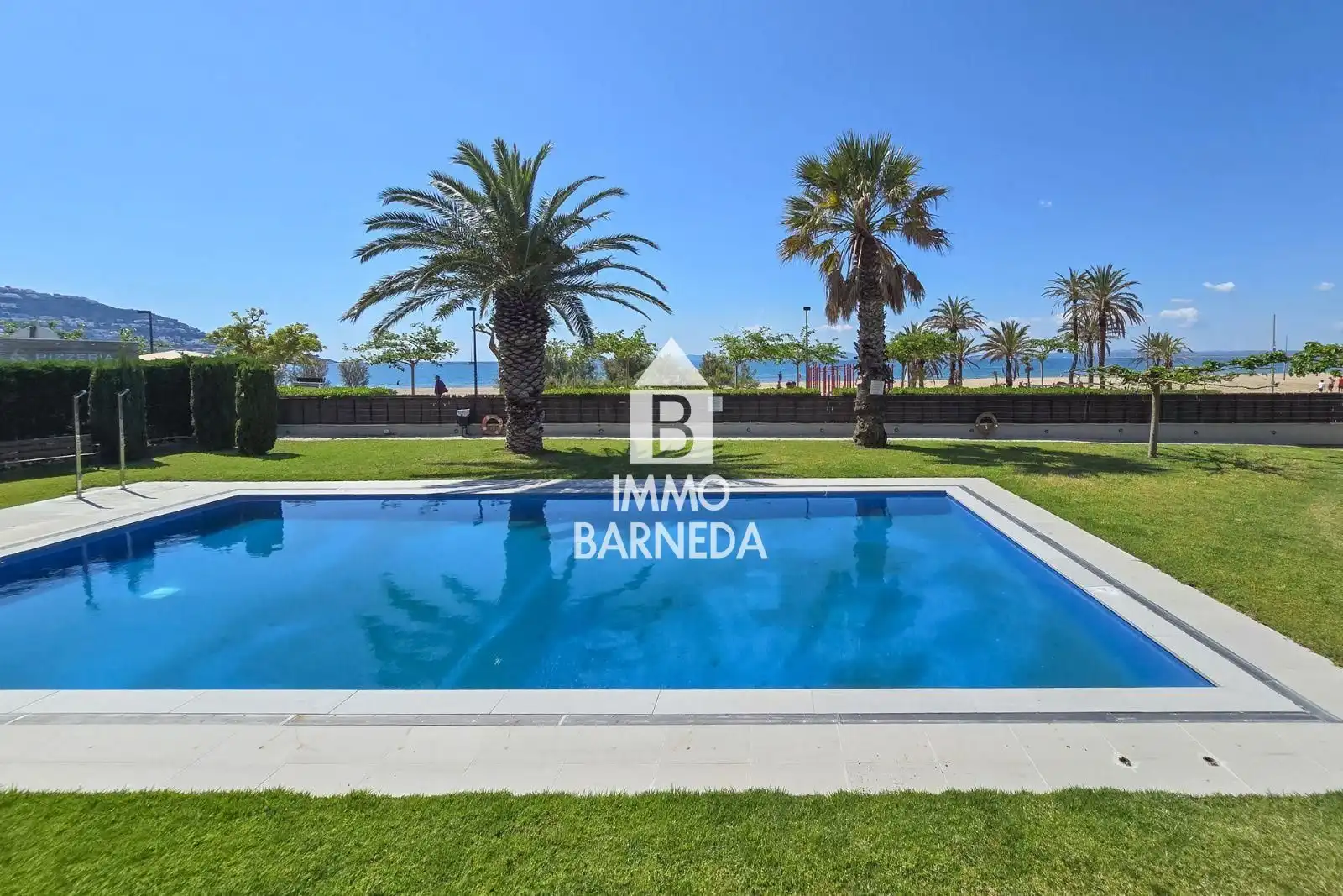 Garden of Flat for sale in Roses  with Air Conditioner, Heating and Terrace