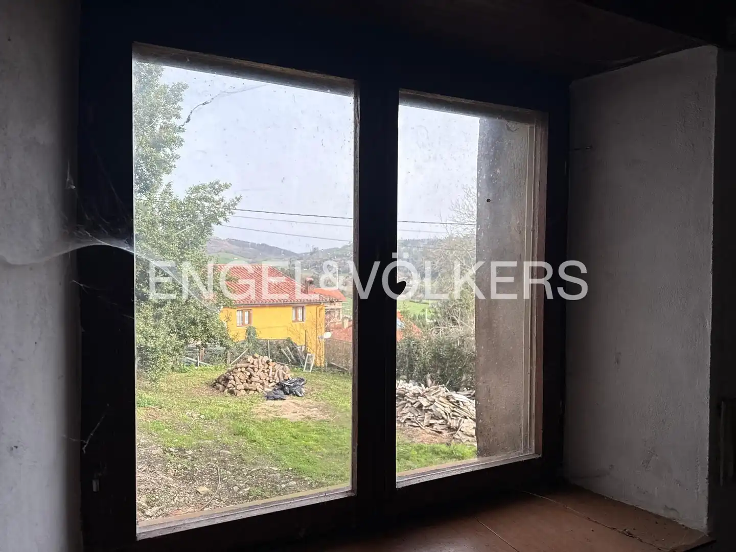 Casa o xalet en venda en Puente Viesgo amb Calefacció, Jardí privat i Balcó