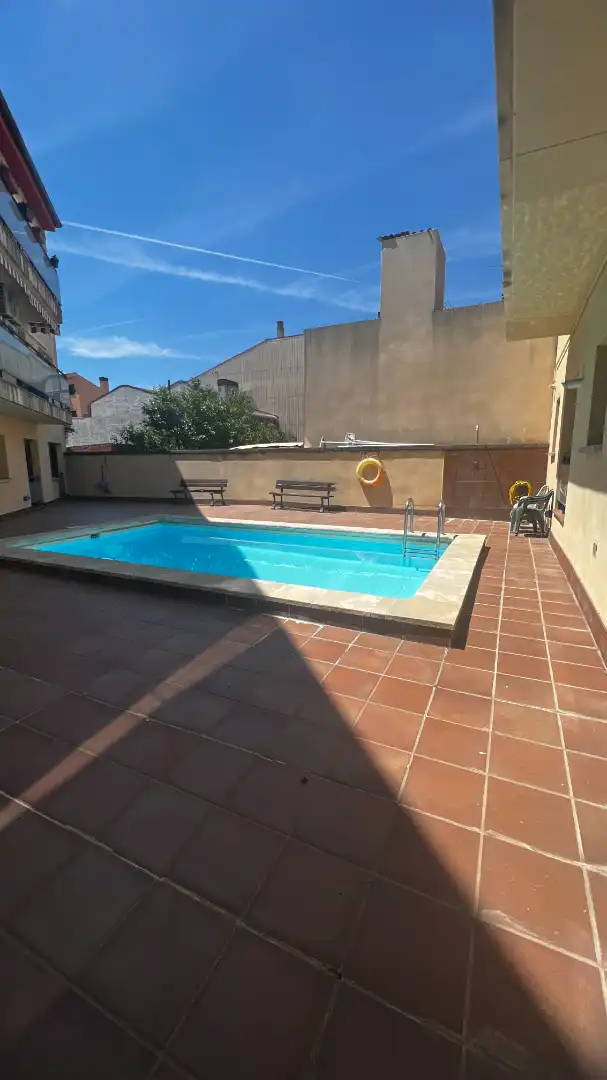 Piscina de Dúplex en venta en Terrassa con Calefacción, Terraza y Horno