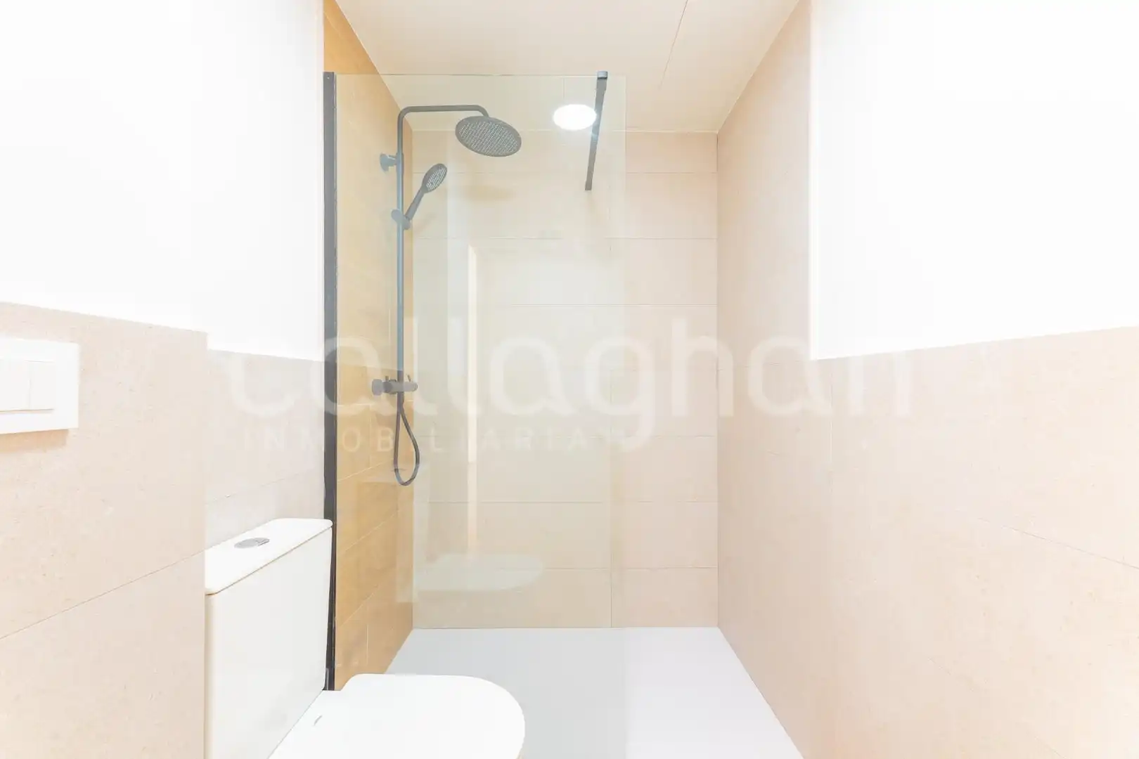 Baño de Piso en venta en Burriana / Borriana