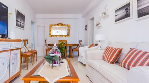 Foto 5 de Piso en venta en Calle Hermanos Pinzón, Puerto Deportivo, Fuengirola
