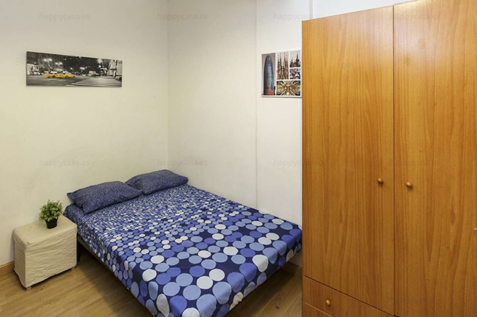 Bedroom of Flat to share in  Barcelona Capital  with Air Conditioner and Terrace