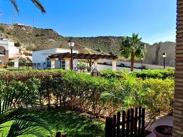 Apartment with pool to rent in Calle Albardín
