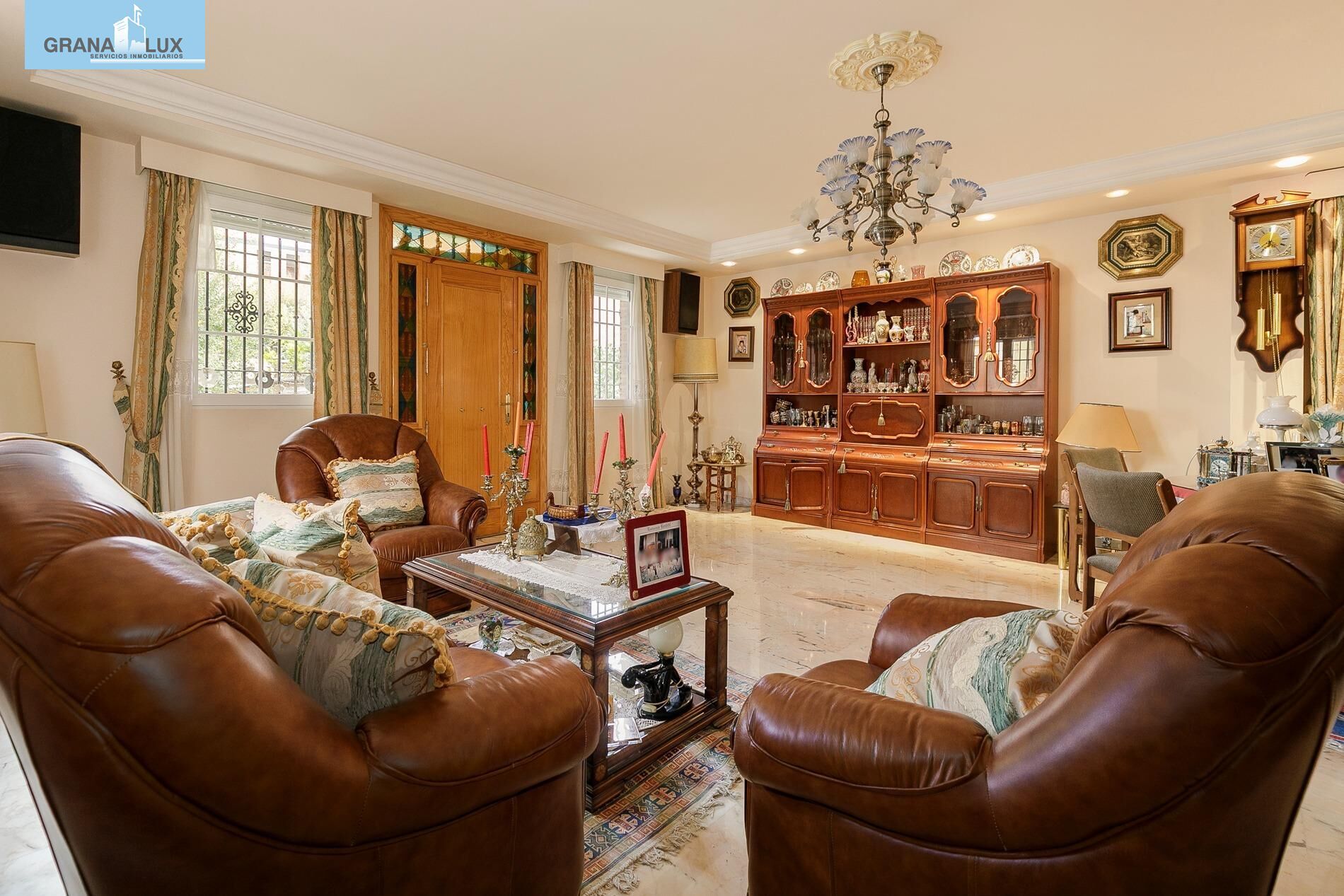 Sala de estar de Casa o chalet en venta en  Granada Capital con Calefacción, Jardín privado y Terraza