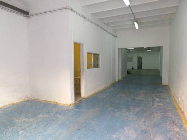 Local comercial en Alquiler en Llobregat en La Torrassa