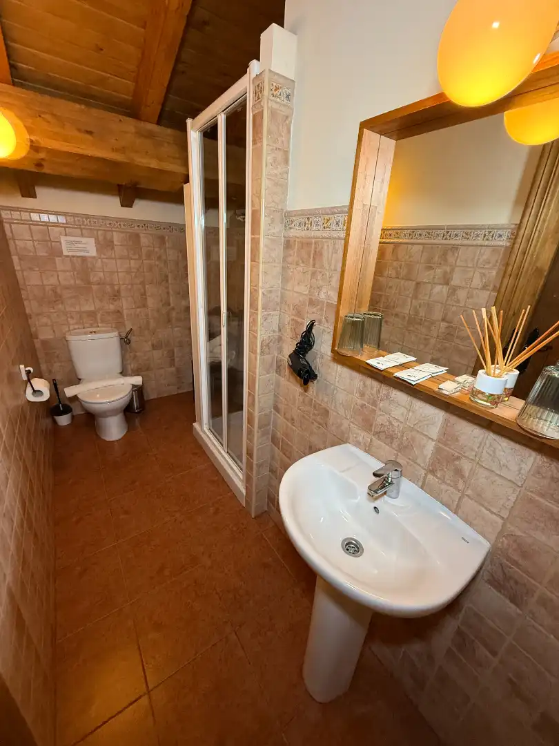 Bany de Casa o xalet en venda en Ribadesella amb Calefacció, Jardí privat i Parquet