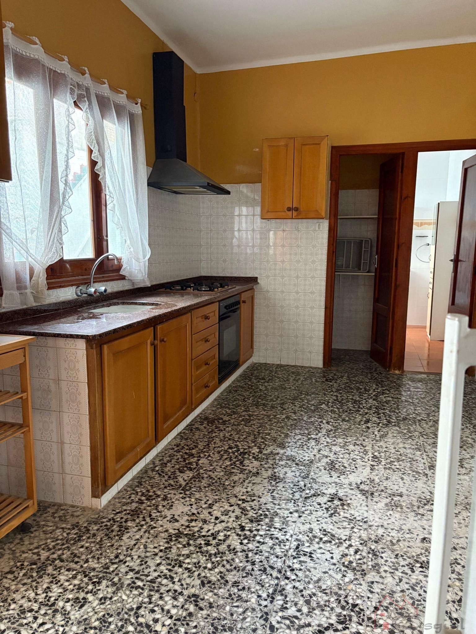 Cuina de Casa o xalet en venda en Albalat de la Ribera amb Terrassa i Traster