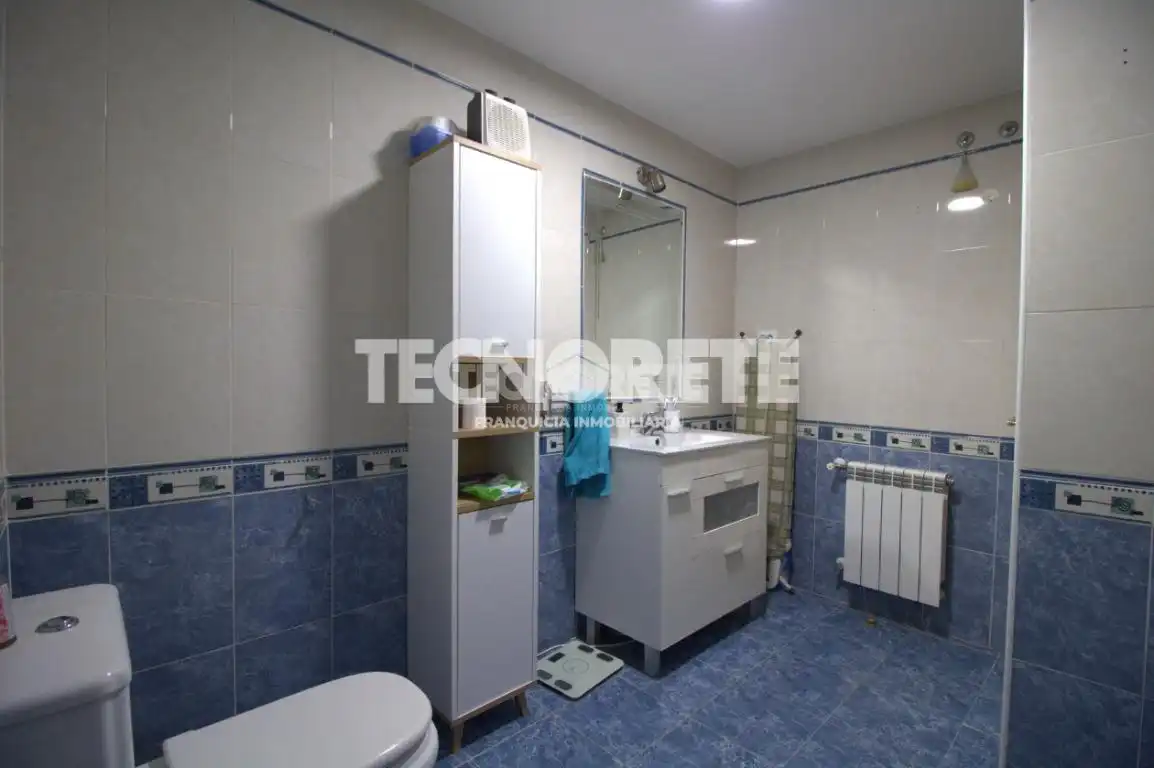 Casa adosada en venta en Calle Zurbarán, Las Ventas de Retamosa
