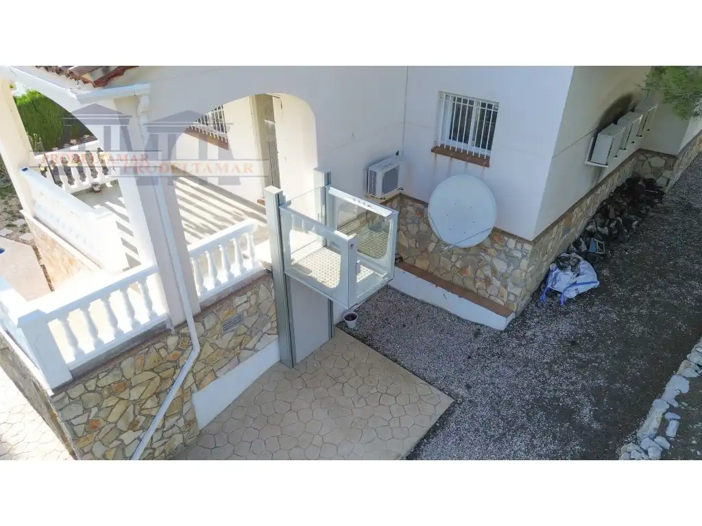 Terrassa de Casa o xalet en venda en El Perelló
