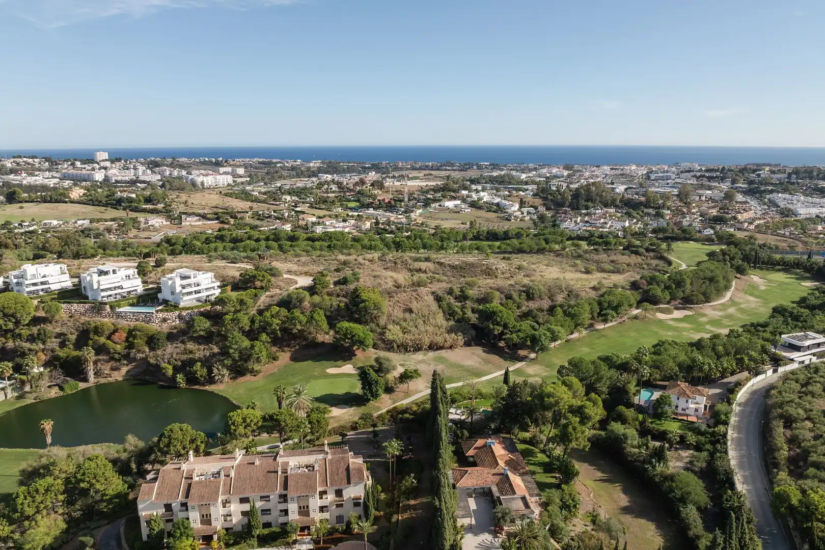 Vista exterior de Casa o chalet en venta en Benahavís con Terraza y Balcón
