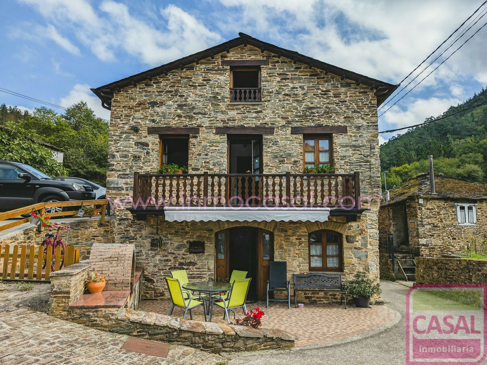 Vista exterior de Casa o xalet en venda en Taramundi amb Moblat