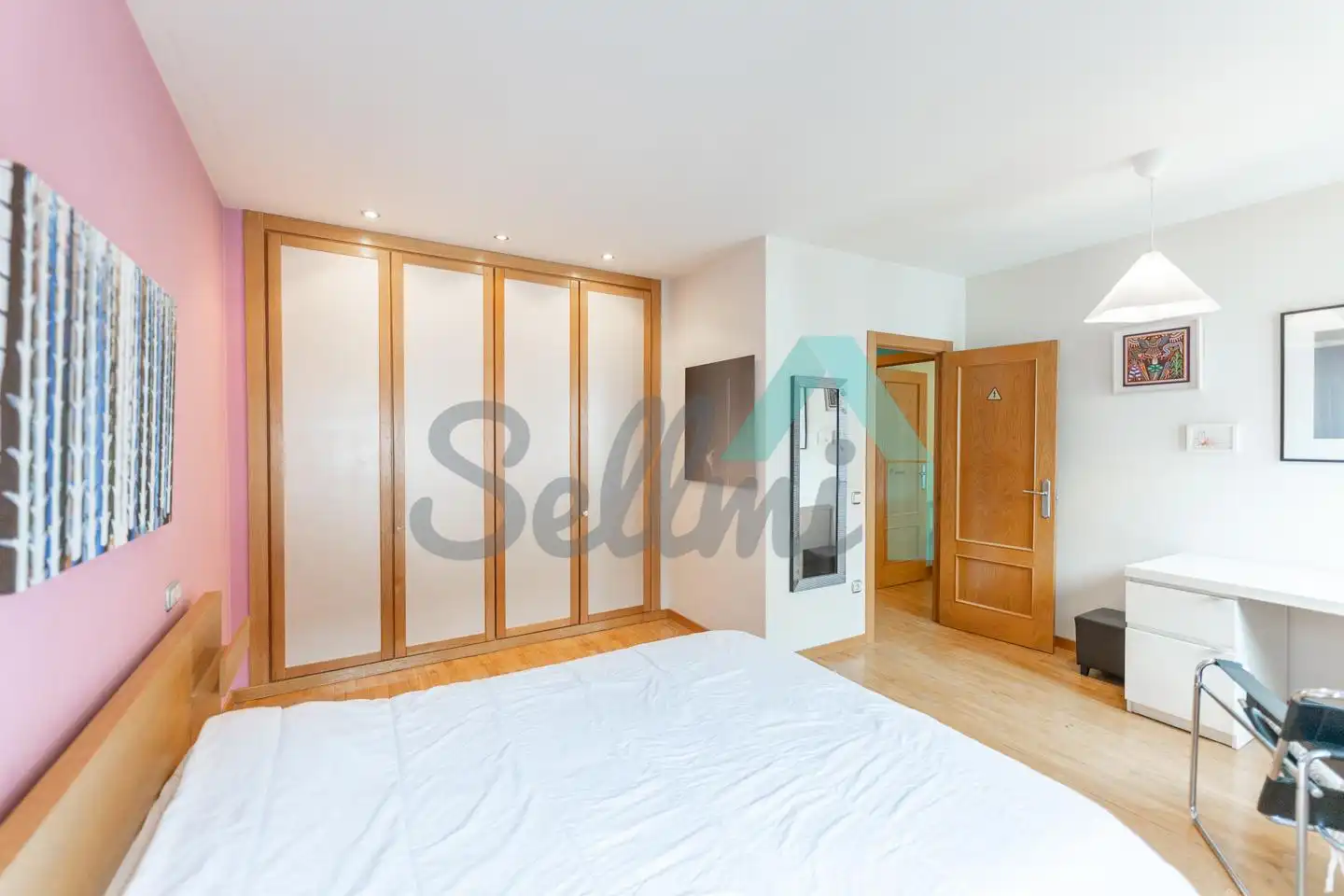 Habitación de Piso de alquiler en Oviedo  con Calefacción, Parquet y Amueblado