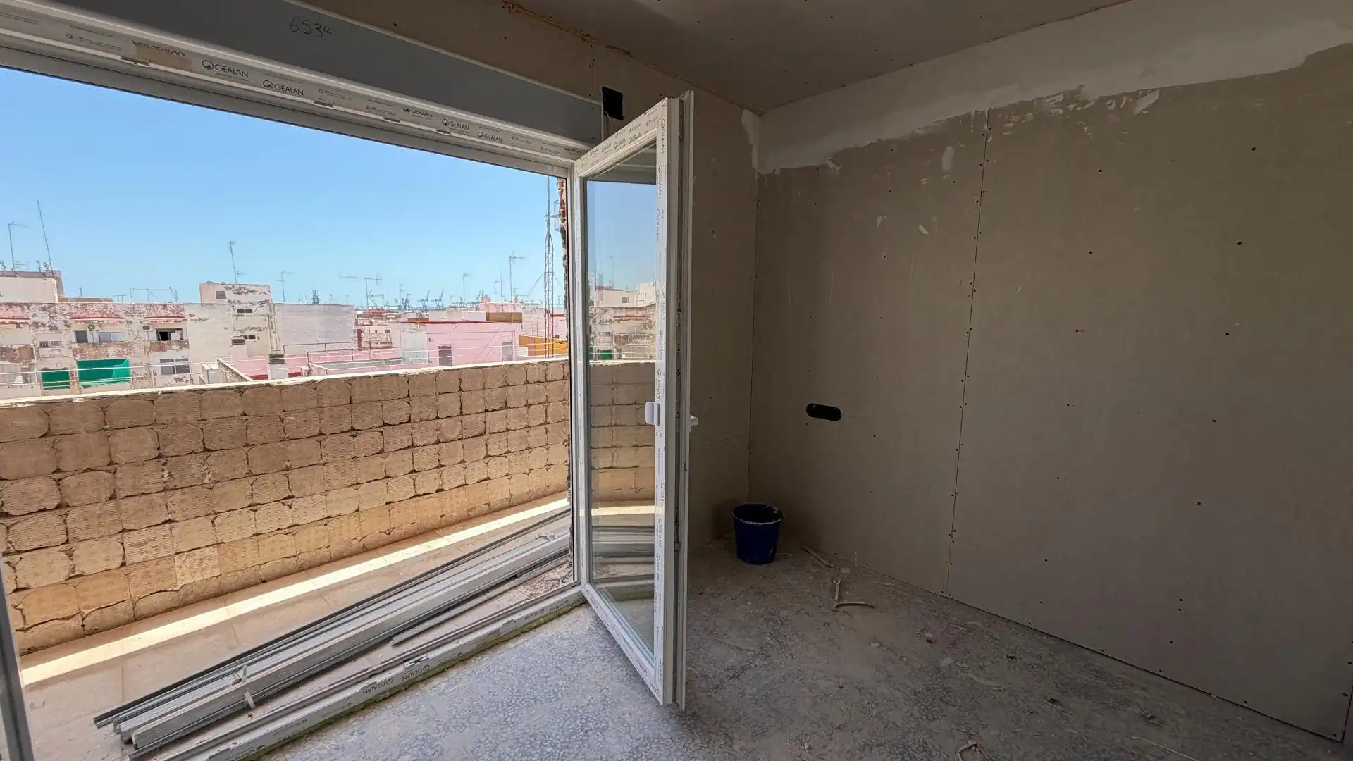 Balcony of Attic for sale in Sagunto / Sagunt  with Air Conditioner and Balcony